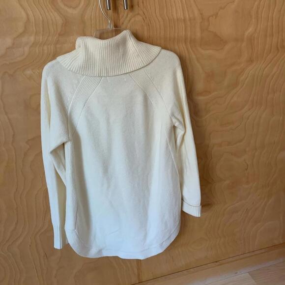 Anthropology top sweater size m - Picture 2 of 5